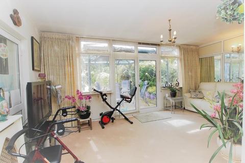 30 Alicia Gardens, Harrow, HA3 8JE