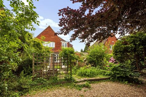 3 bedroom detached house for sale - Meadway, Haslemere, GU27