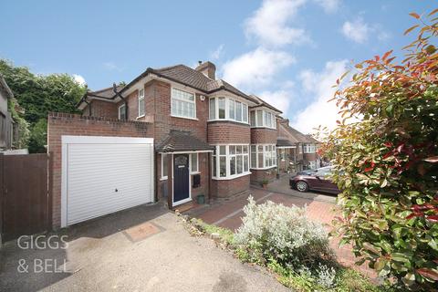 12 Knoll Rise, Luton, LU2 7JA