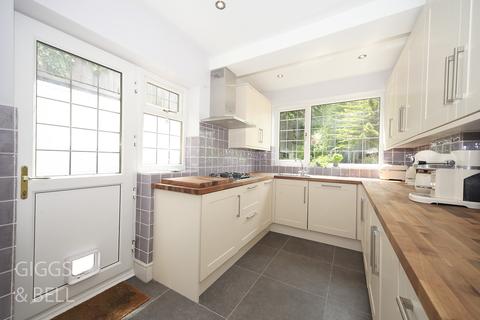 12 Knoll Rise, Luton, LU2 7JA