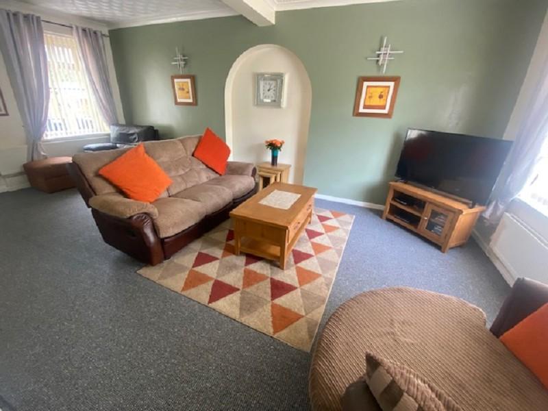 Tonclwyda, Clyne, Neath, Neath Port... 3 bed semidetached house £160,000