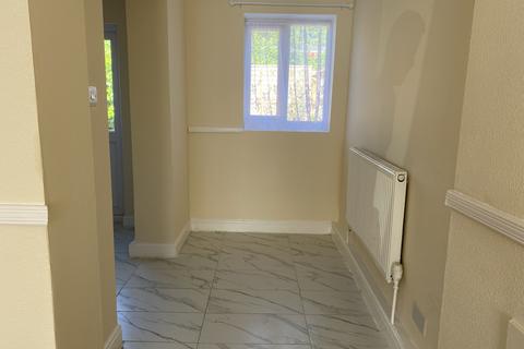 91 Bradley Road, Enfield, EN3 6ET