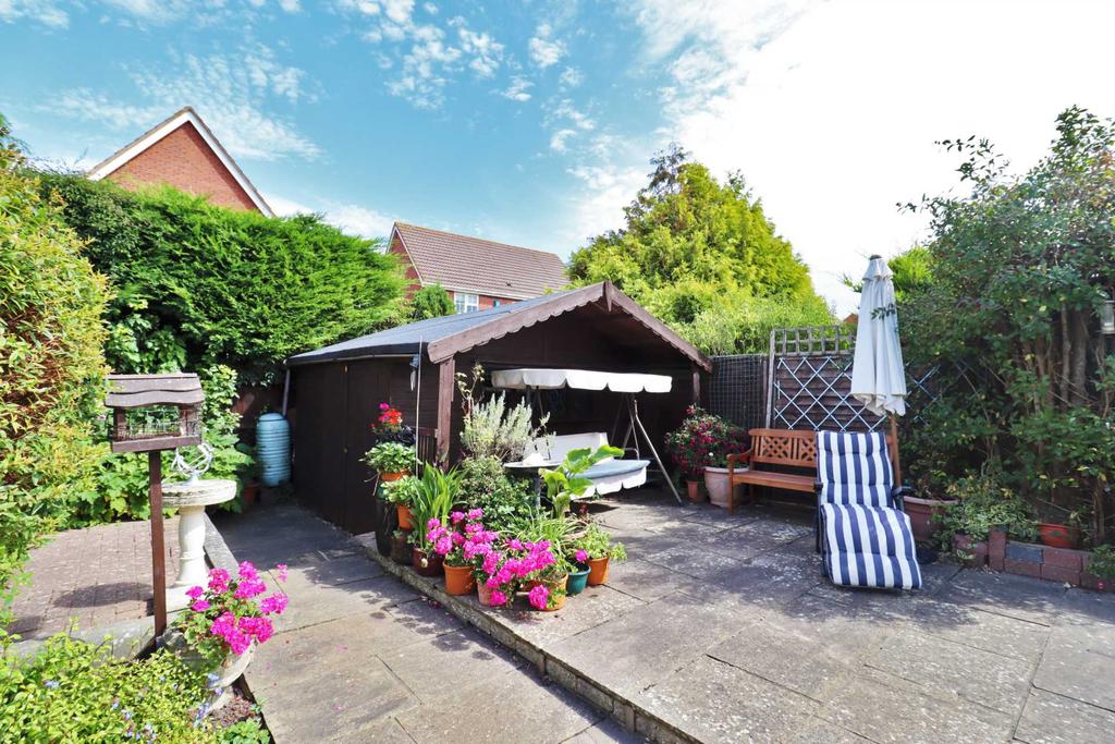 Ellesmere Rd, Uphill 3 bed semidetached house £450,000