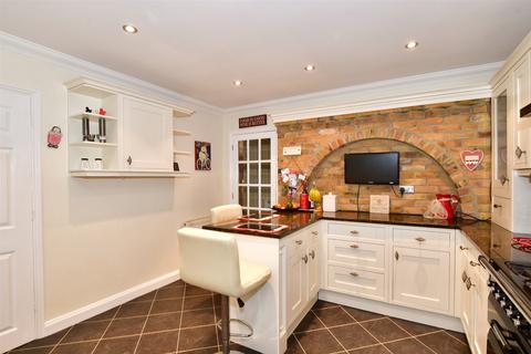 23 Johns Road, Meopham, Gravesend, DA13 0LP