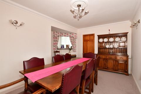23 Johns Road, Meopham, Gravesend, DA13 0LP