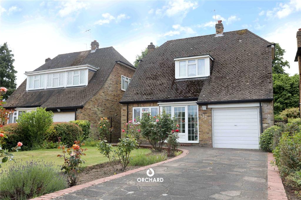 Pepys Close, Ickenham, UB10 3 bed detached house £800,000