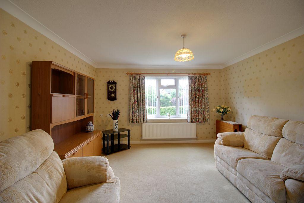 Larks Meade, Lower Earley, Reading RG6 5TA 1 bed apartment for sale £