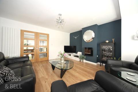 57 Felstead Way, Luton, LU2 7LJ