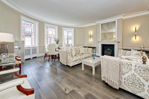 2 bedroom apartment for sale, Sloane Court West, Chelsea, SW3