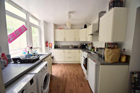 5 bedroom end of terrace house to rent, Winchester