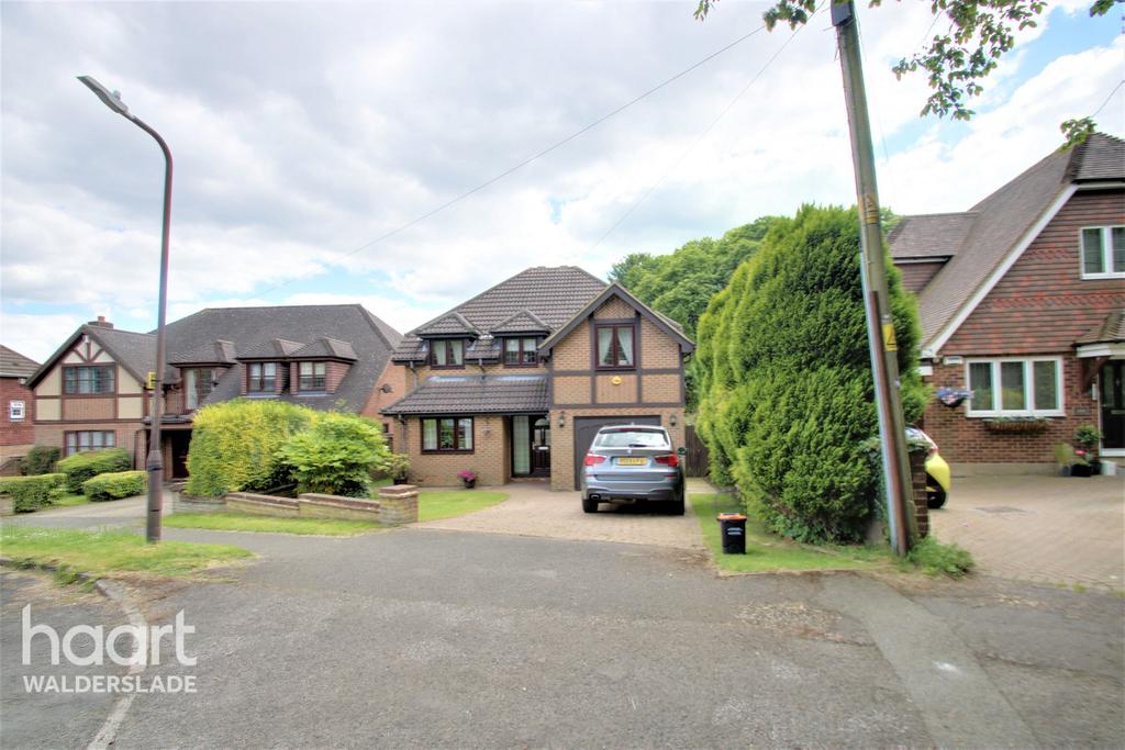 Robin Hood Lane, Chatham 4 bed detached house £650,000