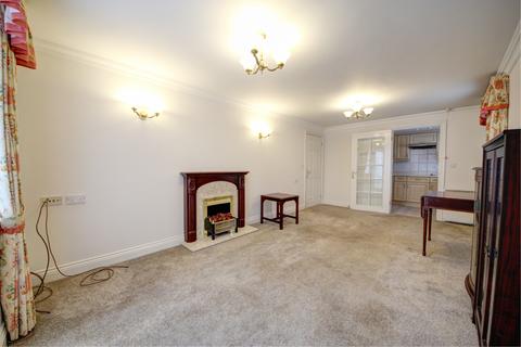 2 bedroom retirement property for sale, Green Lanes, N21