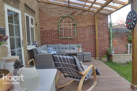 16 Lytton Road, Romford, RM2 5SL
