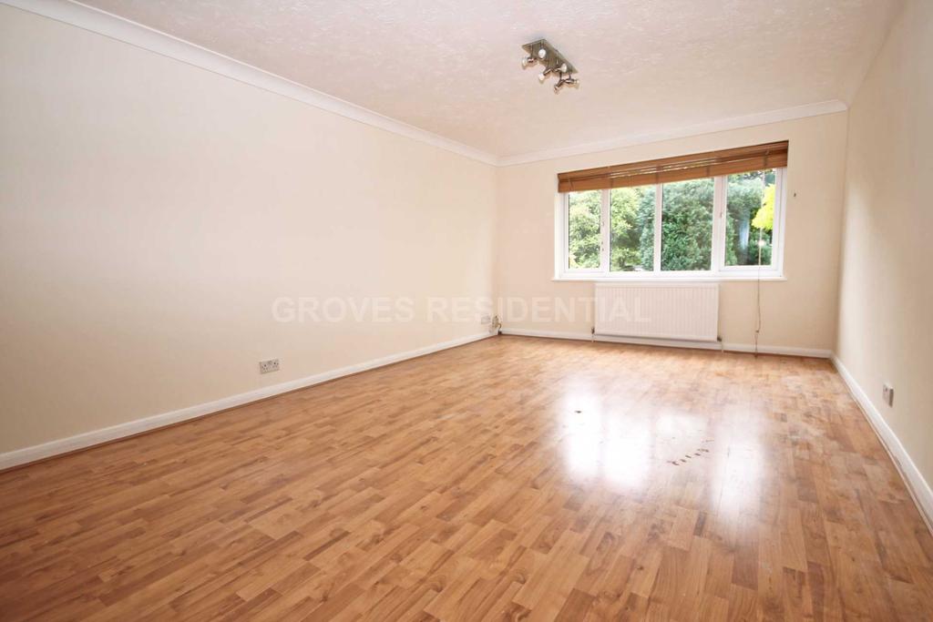 Dukes Avenue, New Malden 2 bed flat £1,550 pcm (£358 pw)