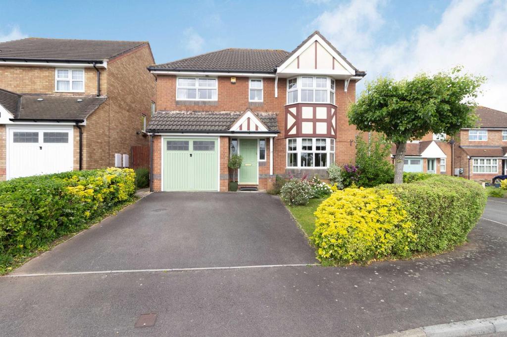 Kensington Park, Magor, Caldicot 4 bed detached house £380,000