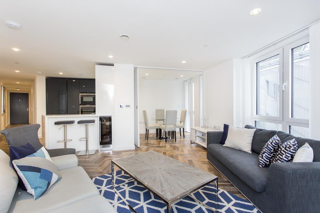 Eagle Point, City Road, London, EC1V 2 bed apartment - £3,900 pcm (£900 pw)