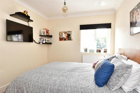 68 Lodge Hill, Welling, DA16 1BW