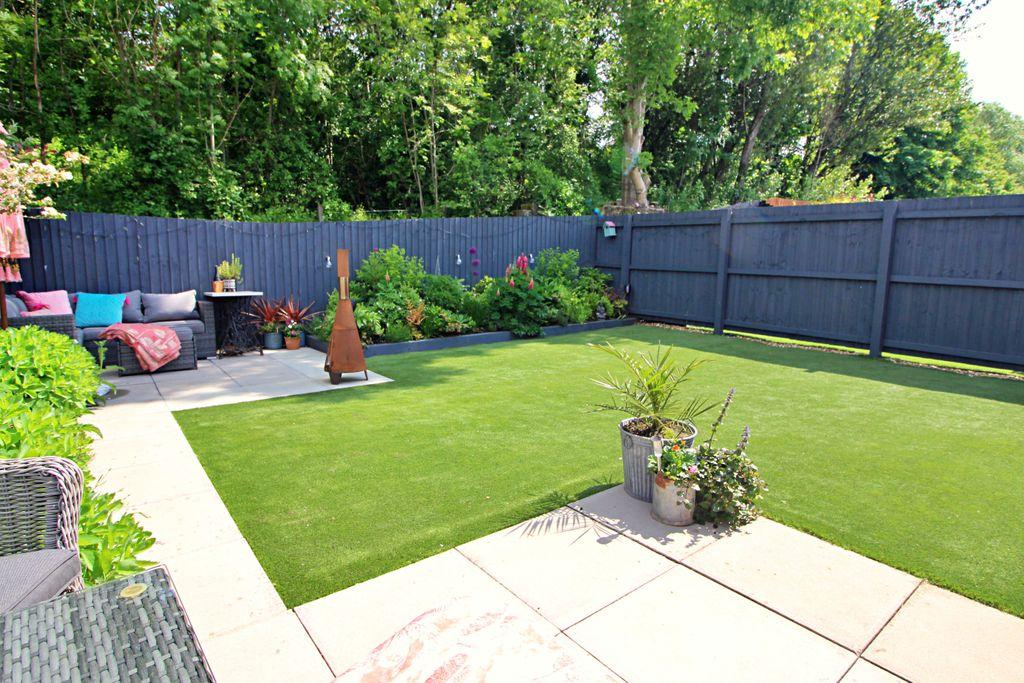 Rear Garden &amp; View