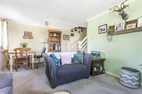 2 bedroom maisonette to rent, High Beeches,  Buckinghamshire,  HP12
