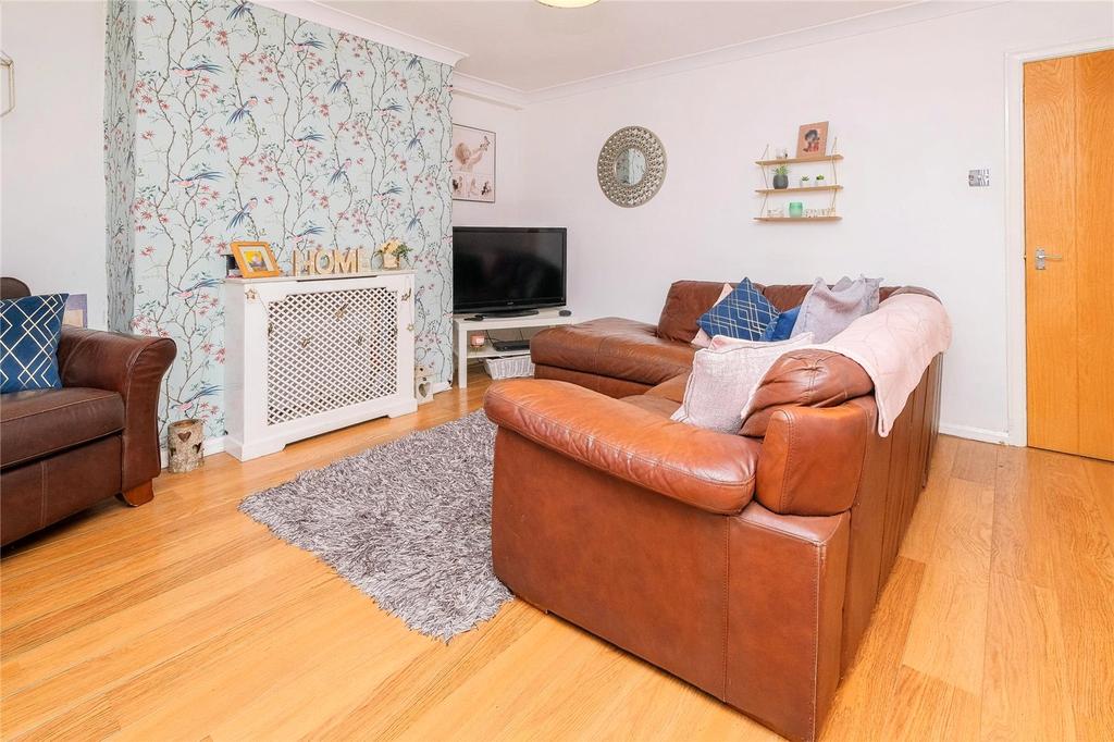 South Avenue, Prescot, Merseyside, L34 3 bed semidetached house £170,000