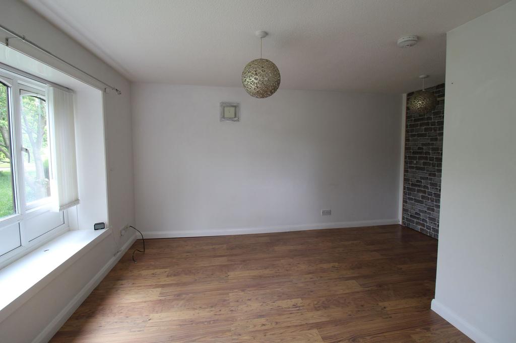 Meadow Rise, Lemington Rise... 1 bed flat £475 pcm (£110 pw)