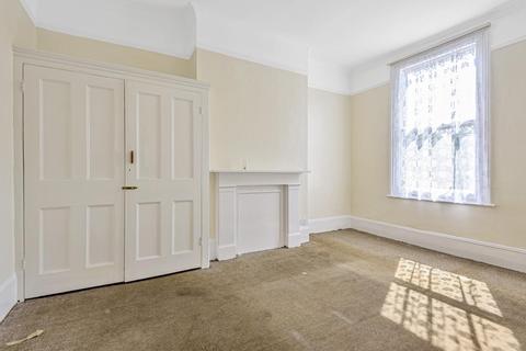 63 Goldsmith Avenue, London, W3 6HR