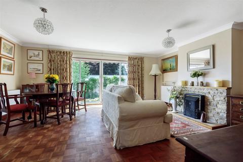 57 Heathfield Park, Midhurst, GU29 9HL