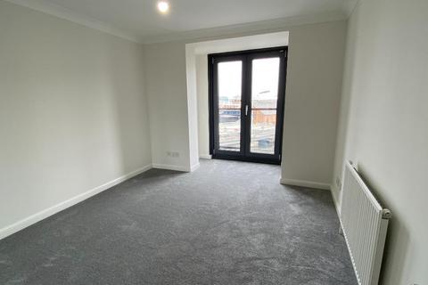 2 bedroom flat to rent, Rennie's Isle, Leith, Edinburgh, EH6