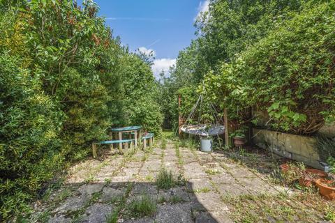 105 Holburne Road, London, SE3 8HH