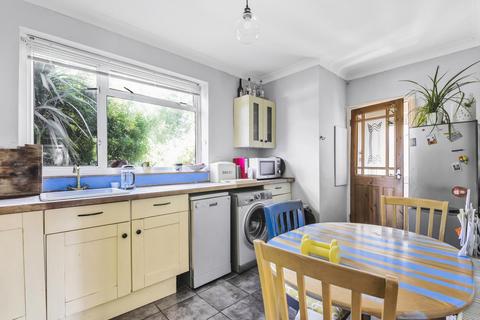 105 Holburne Road, London, SE3 8HH