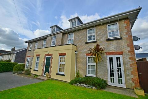 2 bedroom ground floor flat to rent, Commercial Road, Poole, Dorset, BH14