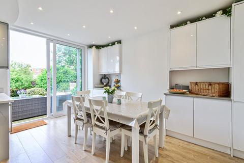14 Hillcrest View, Beckenham, BR3 3EY