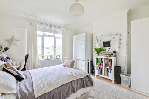 14 Hillcrest View, Beckenham, BR3 3EY