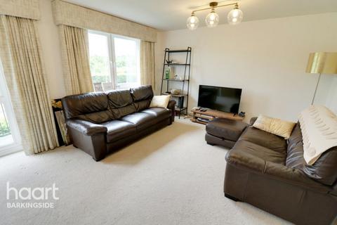 2 bedroom apartment for sale - Hawkesbury Close, Hainault