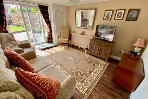 24 Francis Road, Wallington, SM6 9AS