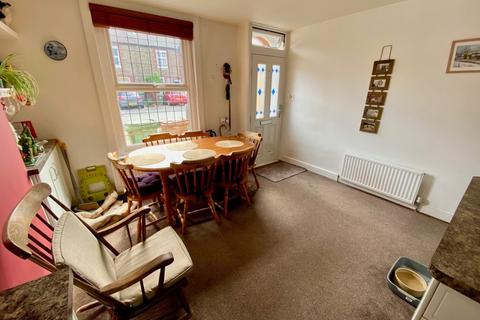 24 Francis Road, Wallington, SM6 9AS