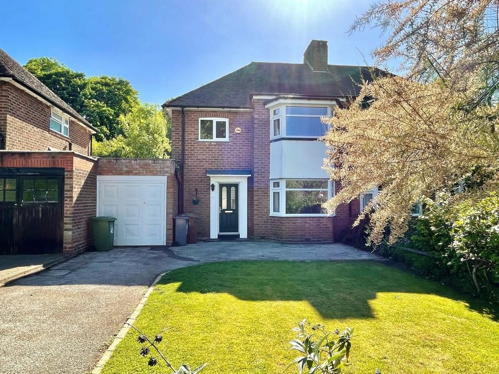 Highwood Avenue, Solihull 3 bed semidetached house £400,000
