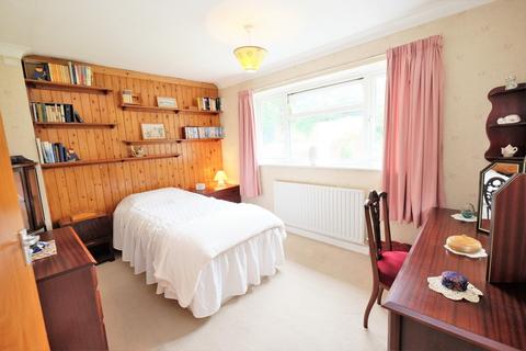 90 Warren Road, Orpington, BR6 6HZ