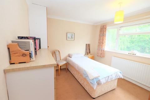 90 Warren Road, Orpington, BR6 6HZ