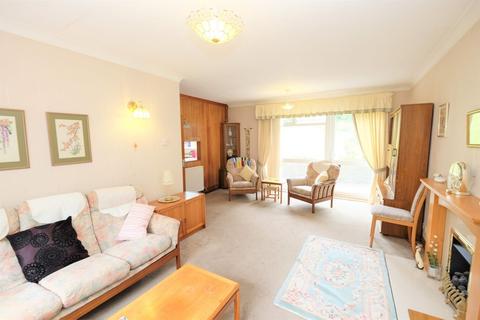 90 Warren Road, Orpington, BR6 6HZ