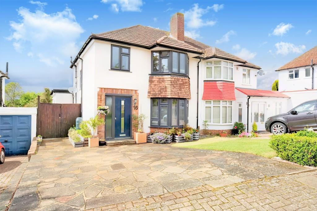 Wilmington Avenue, Orpington 3 bed semidetached house £630,000