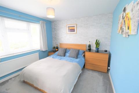 16 Wilmington Avenue, Orpington, BR6 9BJ