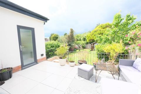16 Wilmington Avenue, Orpington, BR6 9BJ