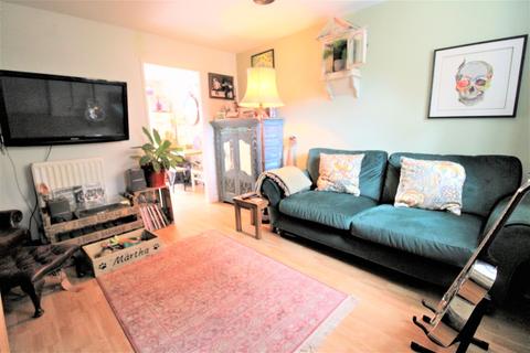 14 Beverstone Road, South Cerney, Cirencester, GL7 5XU