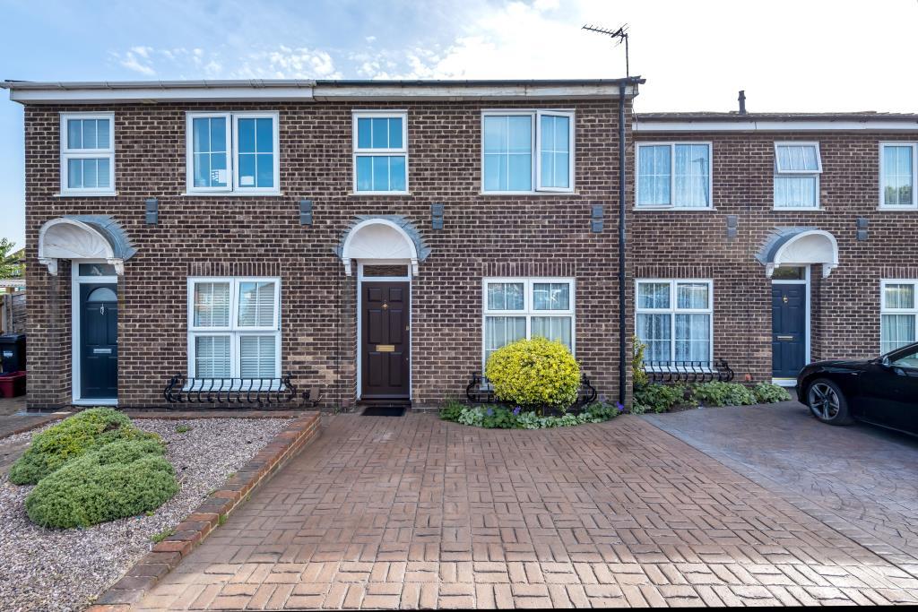 Feltham, London, TW14 3 bed terraced house for sale £450,000