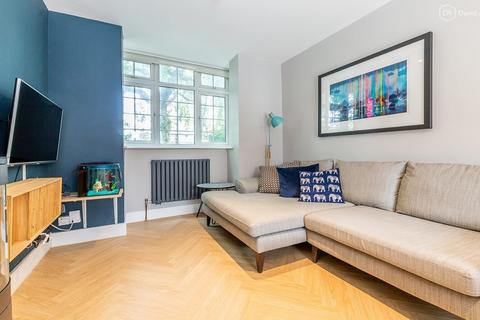 1 Alexandra Mews, London, N2 9HA