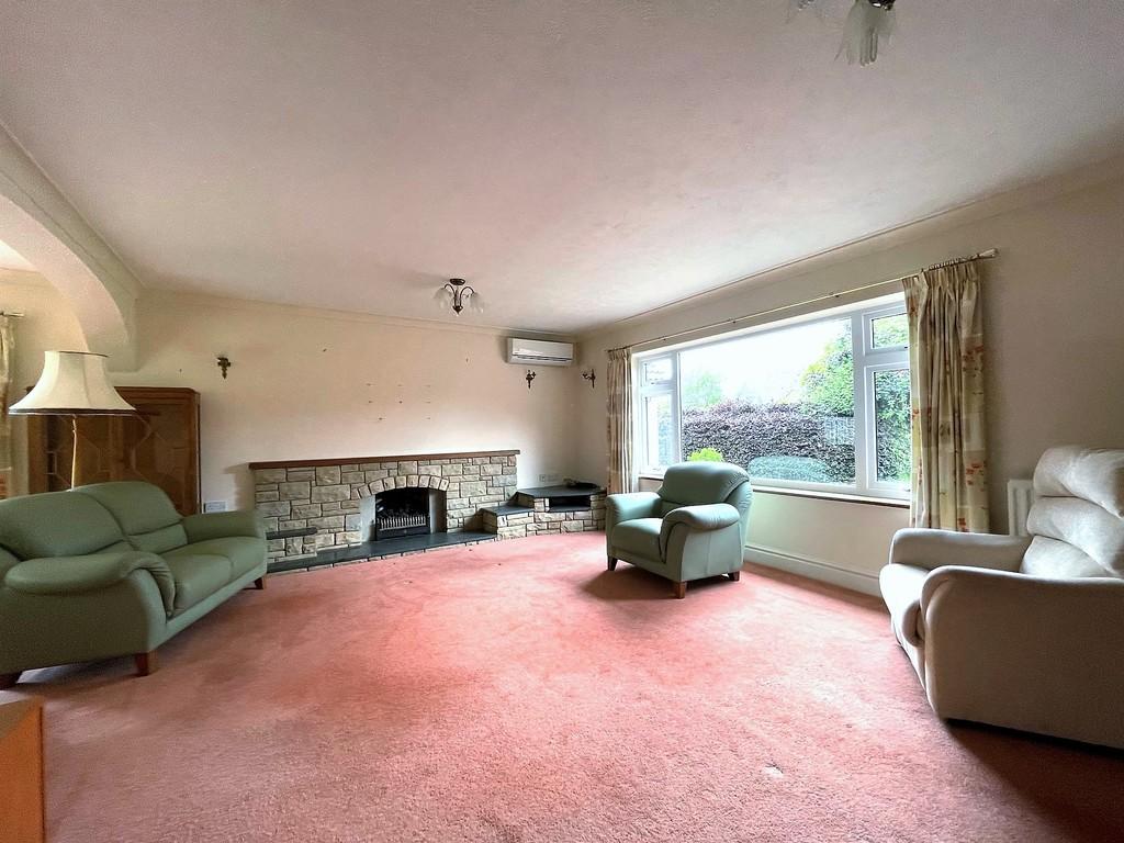 Lindisfarne,Townsend Lane, Upper Boddington, NN11 6DR 3 bed detached