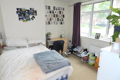 101 Headingley Mount, Leeds, LS6 3JX