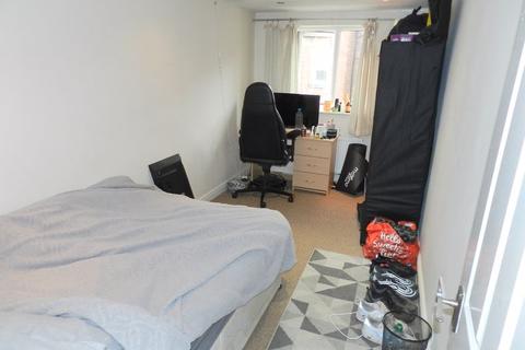 101 Headingley Mount, Leeds, LS6 3JX