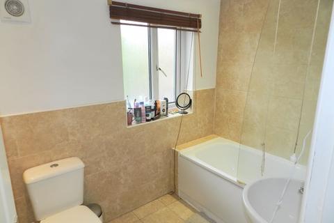 101 Headingley Mount, Leeds, LS6 3JX